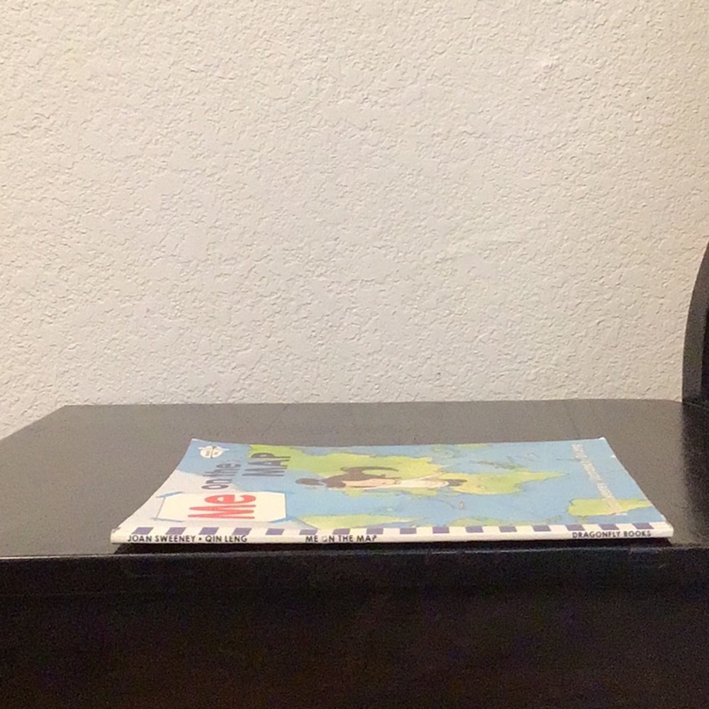 Me Books - Picture 2 of 15